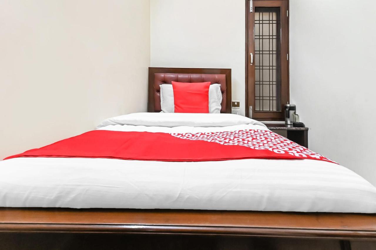 Oyo 49672 Hotel Galaxy Moradabad Esterno foto